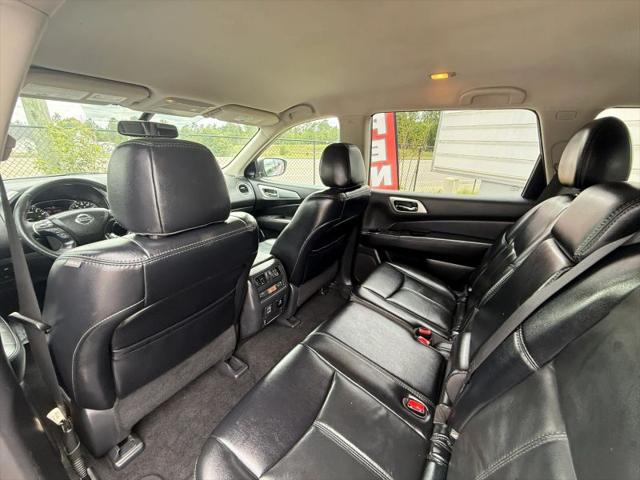 2018 Nissan Pathfinder SL