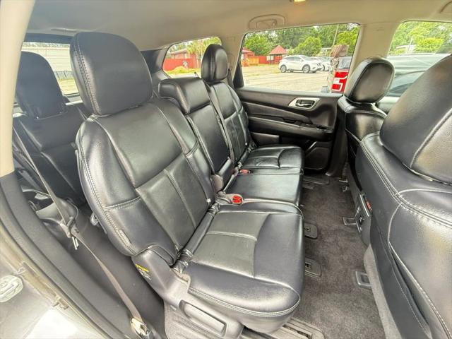 2018 Nissan Pathfinder SL