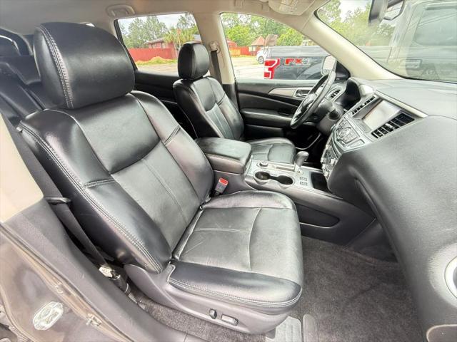 2018 Nissan Pathfinder SL