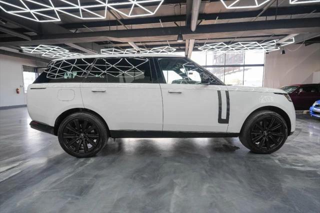 2023 Land Rover Range Rover P530 SE