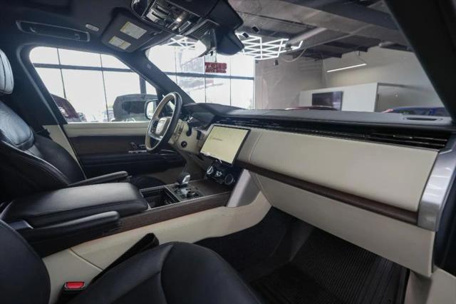 2023 Land Rover Range Rover P530 SE