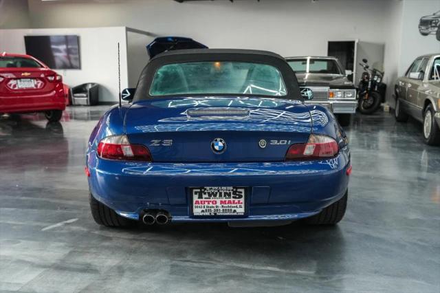 2002 BMW Z3 3.0i