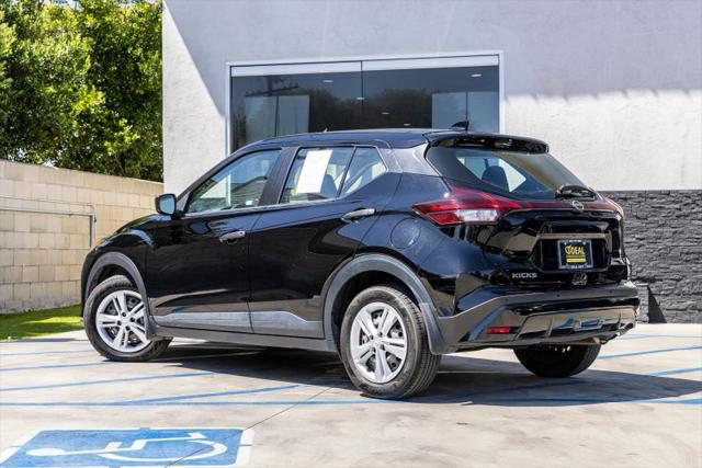 2023 Nissan Kicks S Xtronic CVT