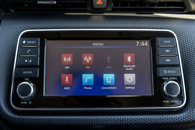 2023 Nissan Kicks S Xtronic CVT