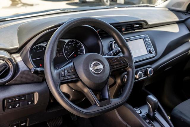 2023 Nissan Kicks S Xtronic CVT