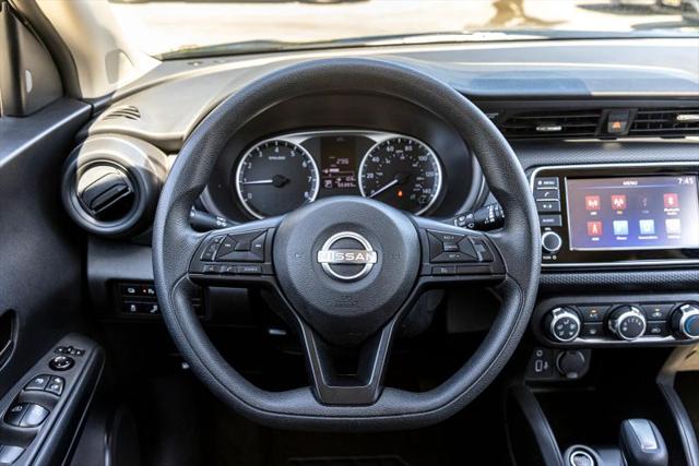 2023 Nissan Kicks S Xtronic CVT
