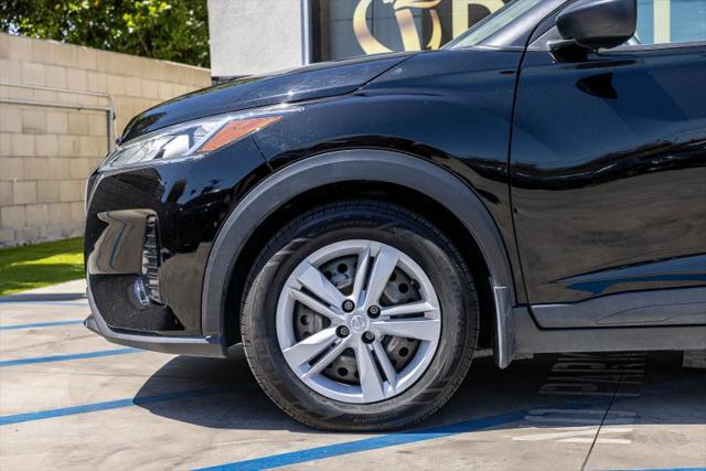 2023 Nissan Kicks S Xtronic CVT