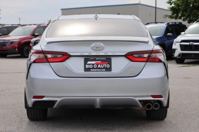 2022 Toyota Camry SE AWD