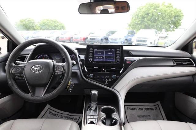 2022 Toyota Camry SE AWD