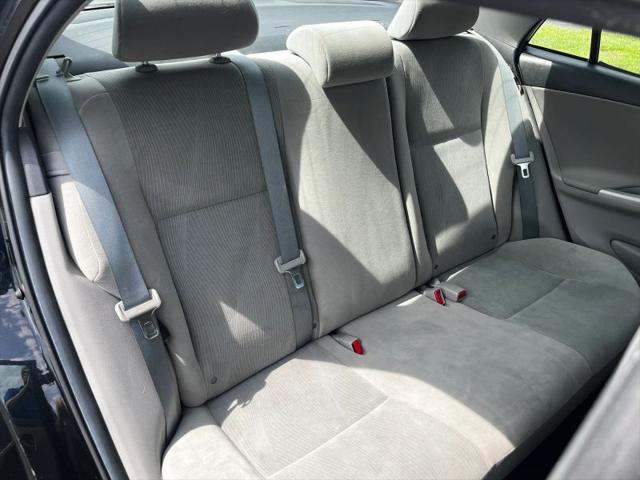 2012 Toyota Corolla LE