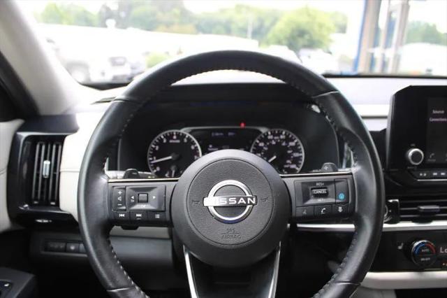 2023 Nissan Pathfinder SV FWD