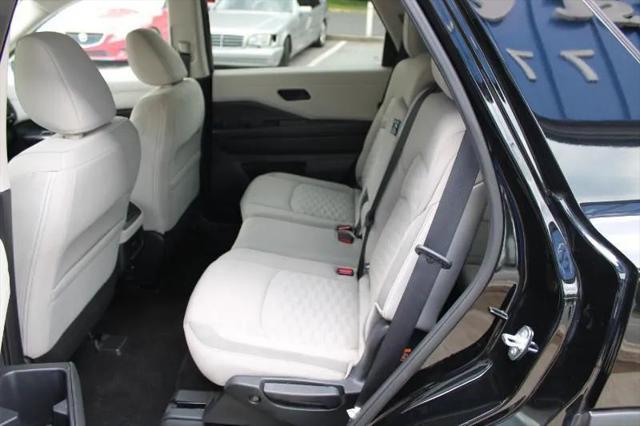 2023 Nissan Pathfinder SV FWD