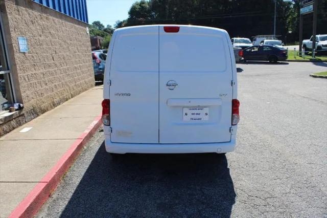 2017 Nissan NV200 SV
