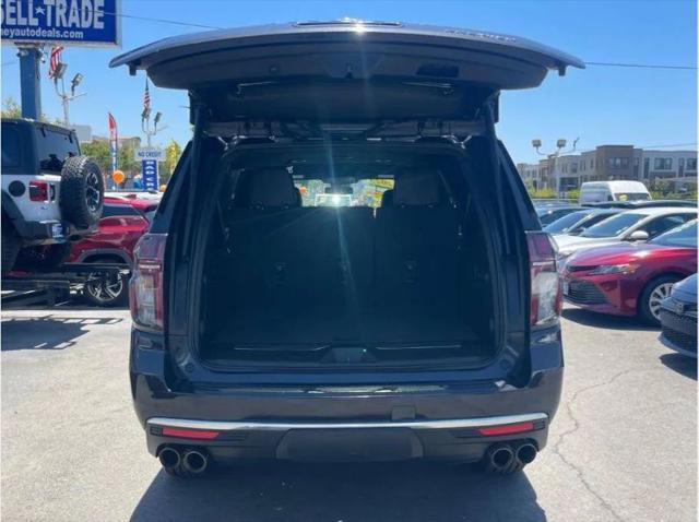 2023 Chevrolet Suburban 2WD Premier