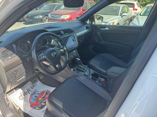 2020 Volkswagen Tiguan 2.0T SE R-Line Black
