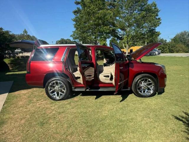 2016 Cadillac Escalade Luxury Collection