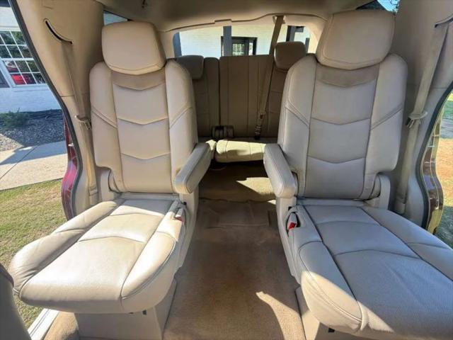 2016 Cadillac Escalade Luxury Collection