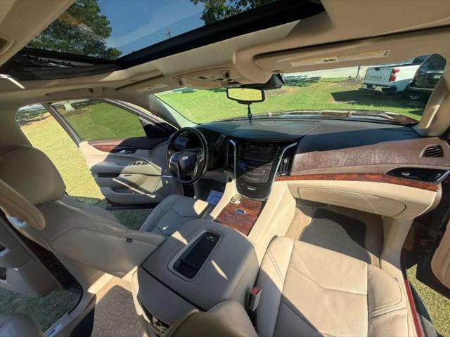 2016 Cadillac Escalade Luxury Collection