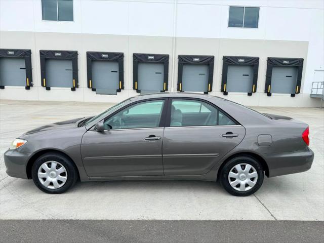 2004 Toyota Camry LE