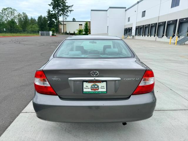 2004 Toyota Camry LE