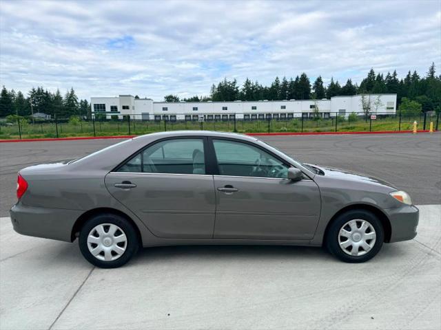 2004 Toyota Camry LE