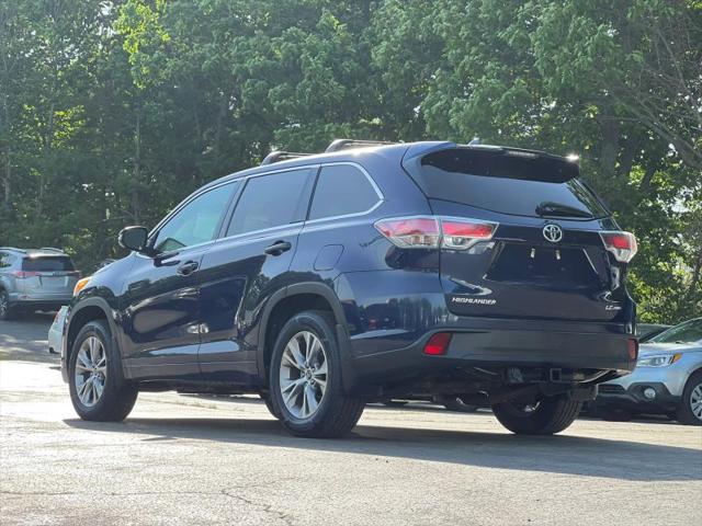 2016 Toyota Highlander LE Plus V6