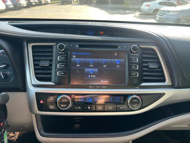 2016 Toyota Highlander LE Plus V6