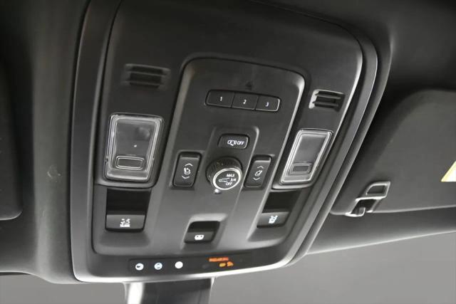 2021 GMC Yukon XL 2WD SLT
