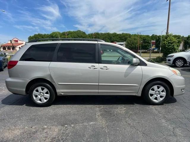 2004 Toyota Sienna XLE