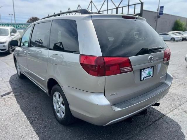 2004 Toyota Sienna XLE