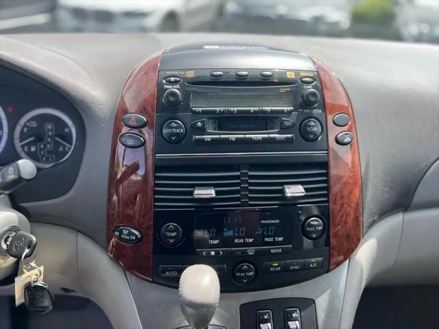 2004 Toyota Sienna XLE
