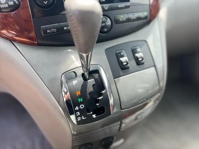 2004 Toyota Sienna XLE