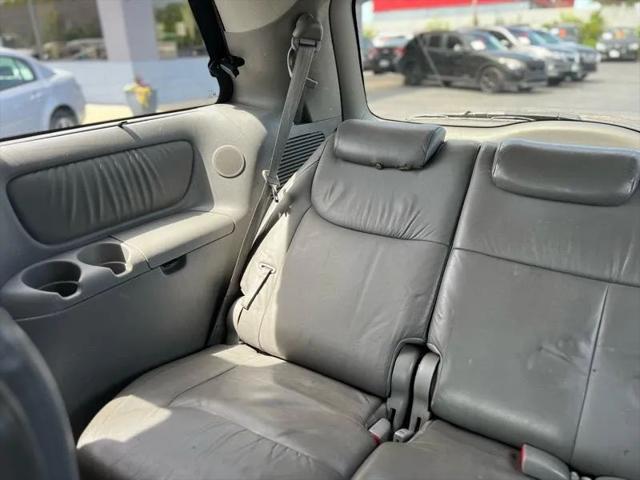 2004 Toyota Sienna XLE