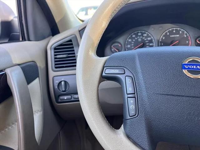 2002 Volvo V70 XC