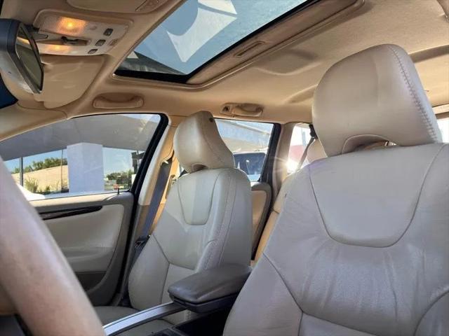 2002 Volvo V70 XC