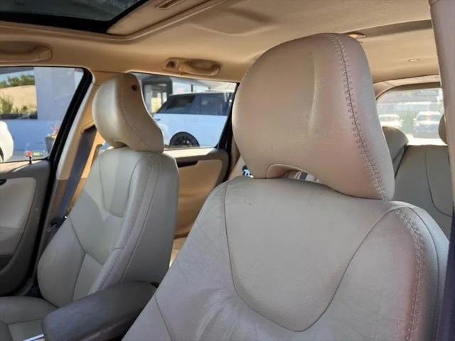 2002 Volvo V70 XC