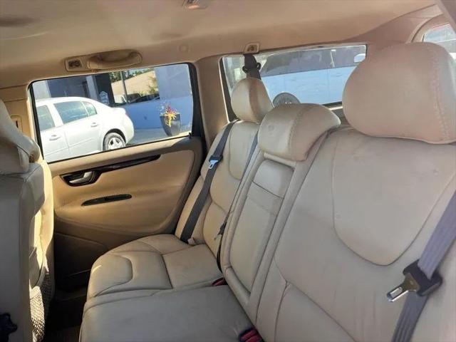 2002 Volvo V70 XC
