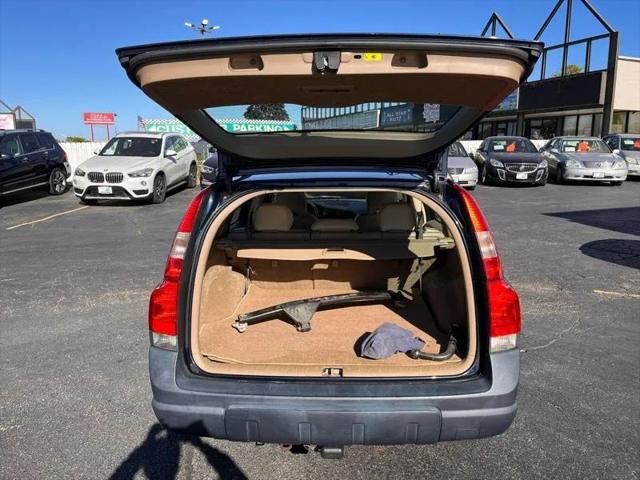 2002 Volvo V70 XC
