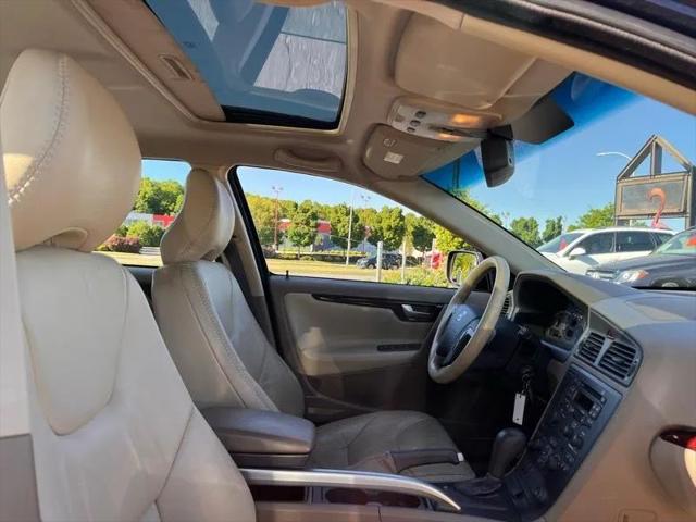 2002 Volvo V70 XC