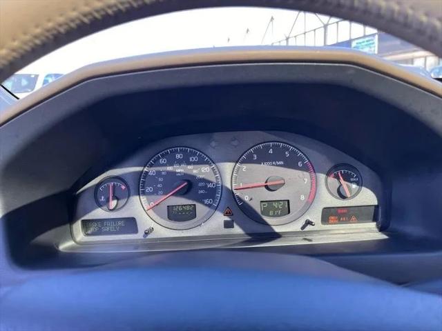 2002 Volvo V70 XC