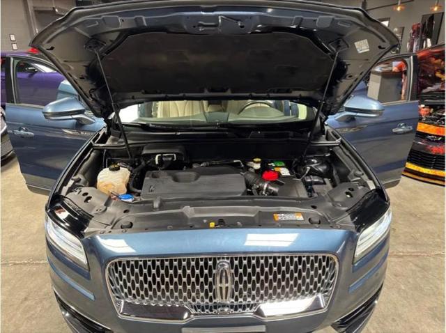 2019 Lincoln Nautilus Reserve