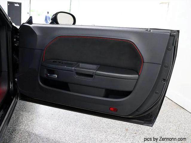 2009 Dodge Challenger SRT8