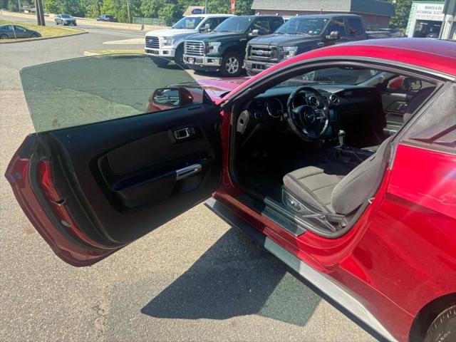 2016 Ford Mustang V6