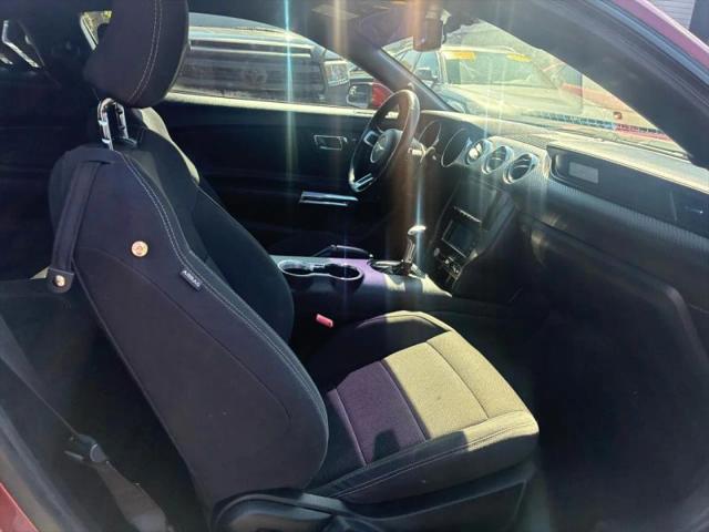 2016 Ford Mustang V6