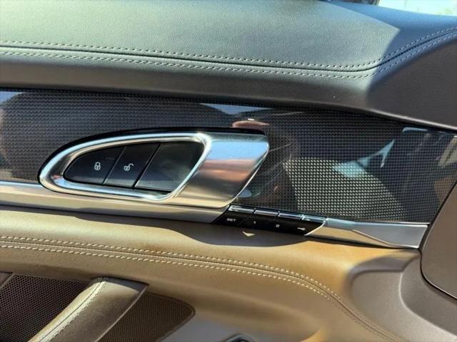 2015 Porsche Panamera GTS