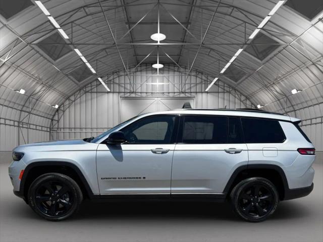 2023 Jeep Grand Cherokee L Altitude 4x4