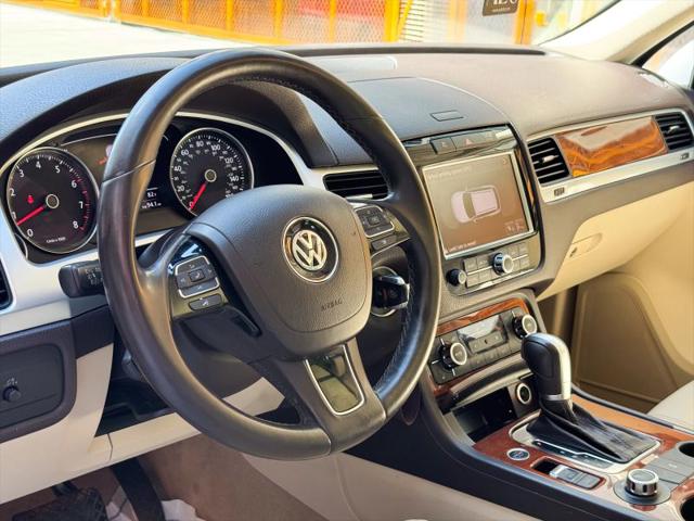 2011 Volkswagen Touareg VR6 Executive