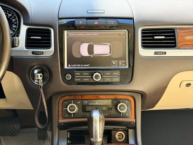 2011 Volkswagen Touareg VR6 Executive