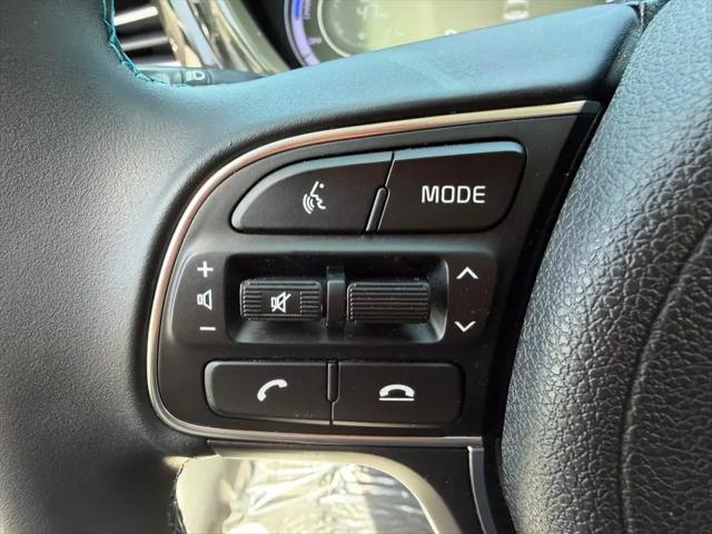 2022 Kia Niro Plug-In Hybrid LXS