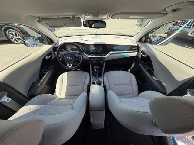2022 Kia Niro Plug-In Hybrid LXS